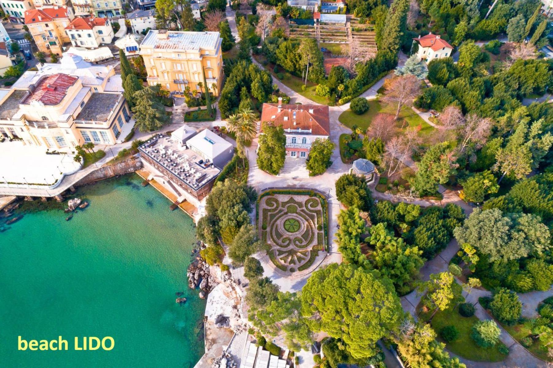 Milena Apartment Opatija Volosko Esterno foto