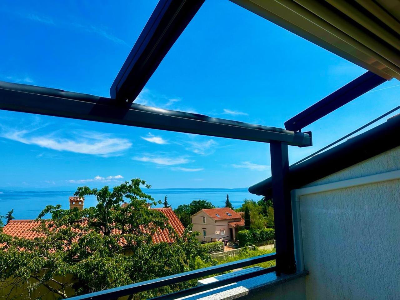 Milena Apartment Opatija Volosko Esterno foto